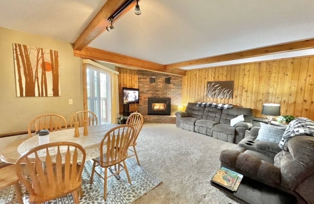 Sleeps 8. 3 Bedroom 2 Bath Better than any motel.