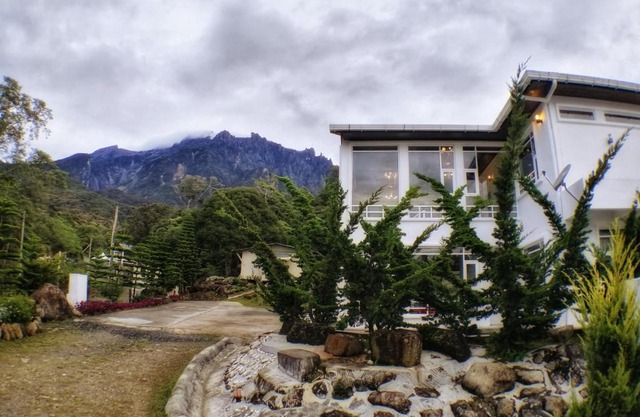 Sling N Stone Vacation Homes, Mt Kinabalu