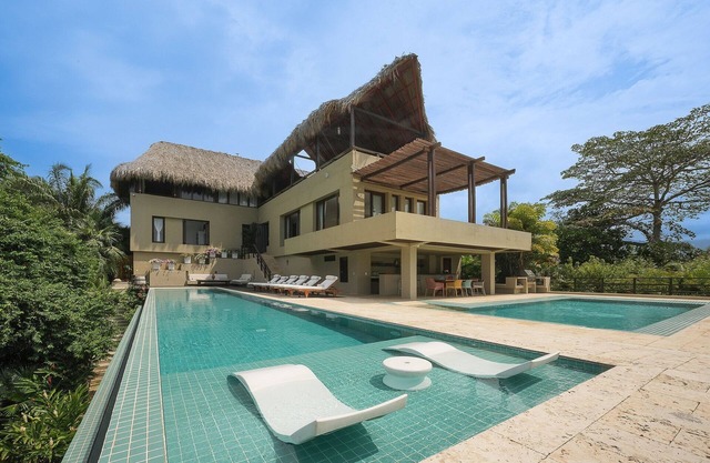 Sma003 - Luxury villa with beach access near Santa Marta