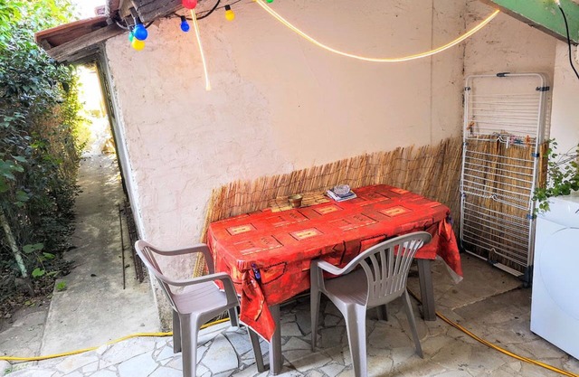 Small 13m² studio 10 minutes from the center of Nîmes