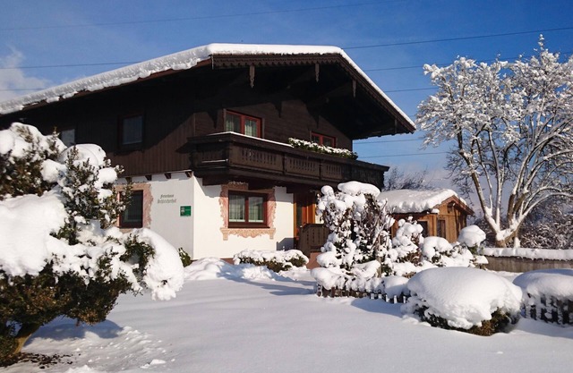 Small house on an organic farm in Strass i.Z