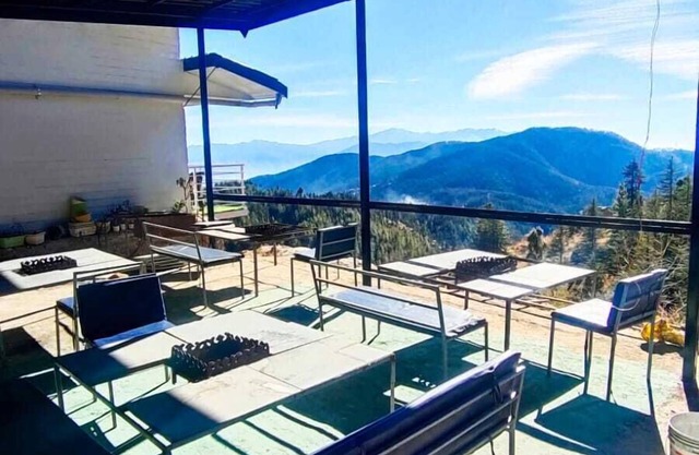 Small Victories Mountain Stay