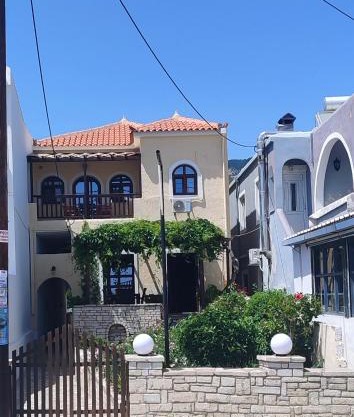 Smaragda Hotel