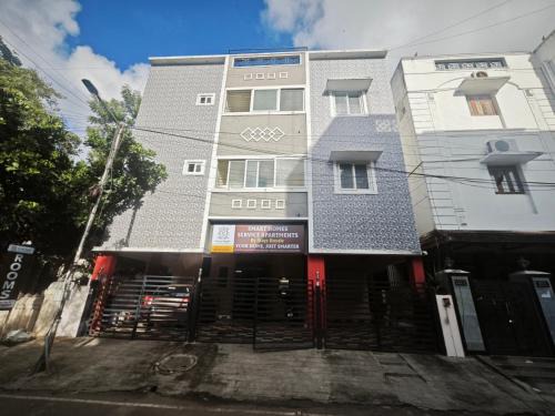 Smart Homes near koyambedu by Stayz Royale