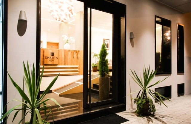 Smarts Hotel