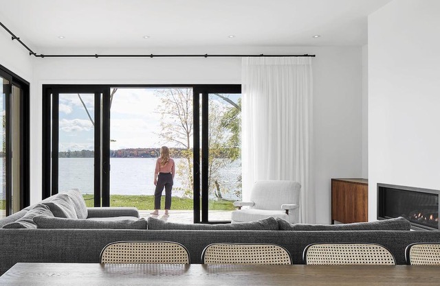 Smith's Bay Waterfront Lake House