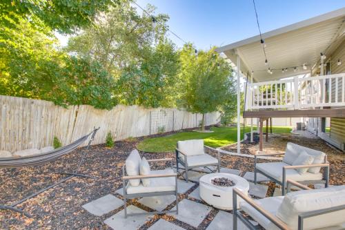 Smithfield Retreat Ideal for Family Gatherings!