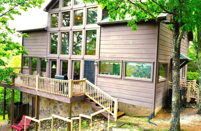 Smoky Mountains National Park, Cades Cove, Secluded Romantic Honeymoon Getaway