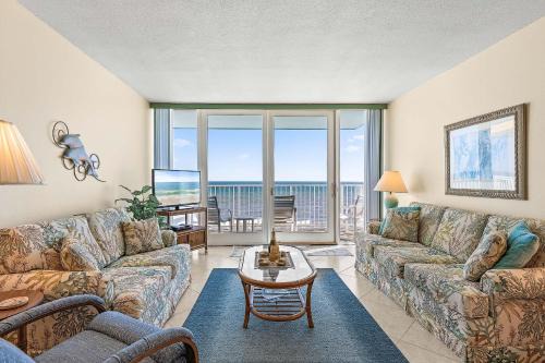Smyrna Beach Club 818B