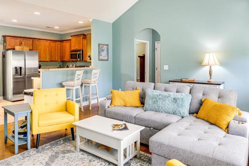 Sneads Ferry Home Close to Beaches and Boat Ramp!