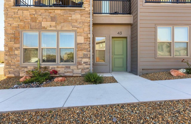 Snow Canyon Escape* Extended Stays *Pool, hot tub