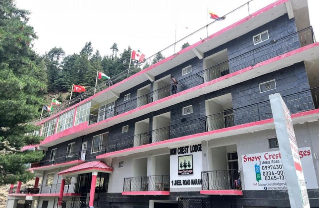 Snow Crest Lodges