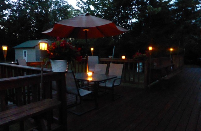 Snowmobile I.T.S. 86 from the house. Great place for group sledcation,