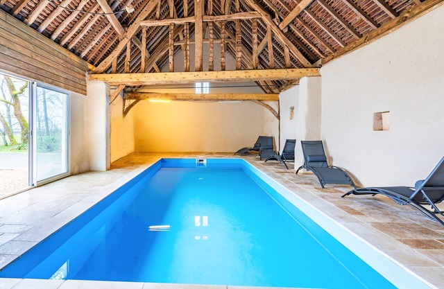 So Villa Champs Corons (61) - Indoor swimming pool - Basketball - 2h Paris - 30p.
