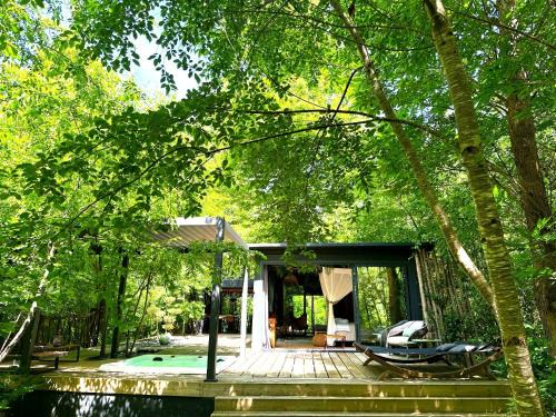 So Wood 33, ÉcoLodge & Spa