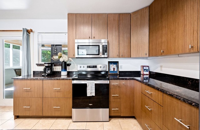 SoCo Charmer | Great Location!