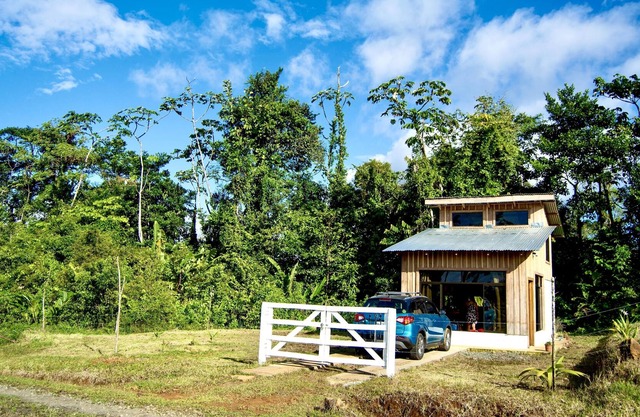 Solar Energy, 100% Private, Rustic Cabin, Rio Celeste