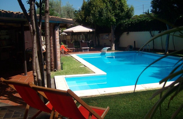 SOLE E LUNA villa with pool at the foot of Mount Etna between Catania Taormina