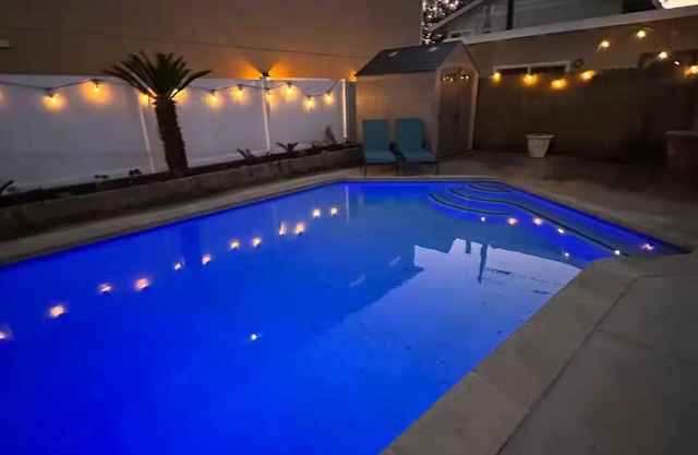 Solo Casita w/Poolside Bliss