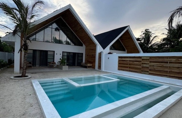 Solymar Villa 3
