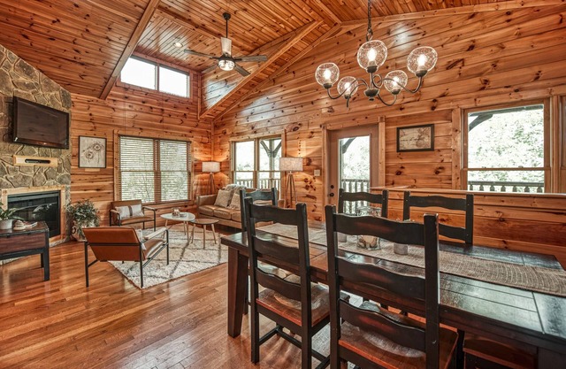 ☀Someday Cabin! Pet Friendly✔HotTub✔Game Room✔Grill✔
