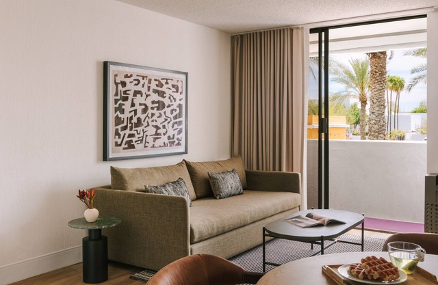 Sonder The Monarch | Superior King Room w/ Pool View