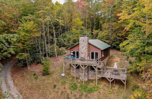 Songbird Cabin is serenity tucked away on the edge of a Christmas Tree Farm