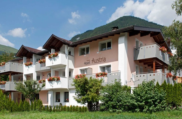 Sonnenblume 2 - Apart Austria