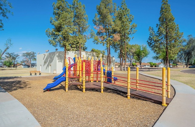 Sonoran Escape 3-bedroom town home in sunny Mesa