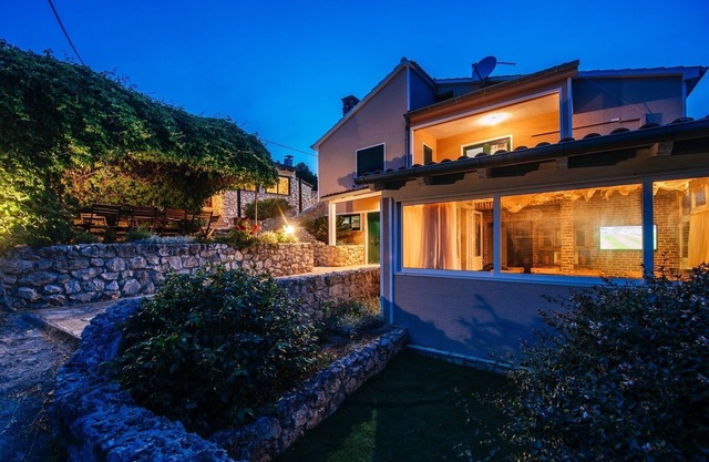 Soothing 6-bedroom villa in Zadar County with stunning views