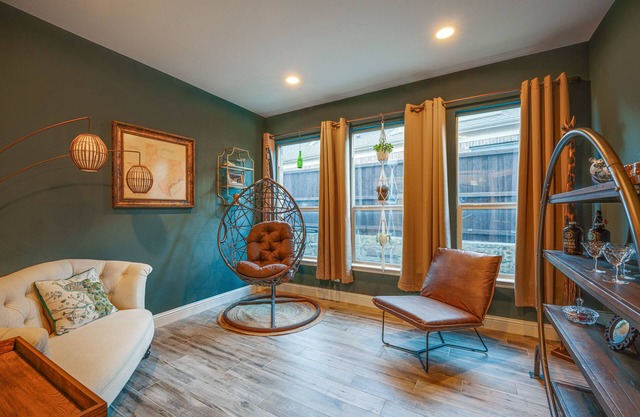 'Sorrellwood' McKinney Home w/Pool: 4 Mi to Dtwn!