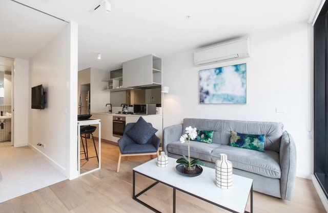 South Melbourne Hidden Gem near Albert Park Lake