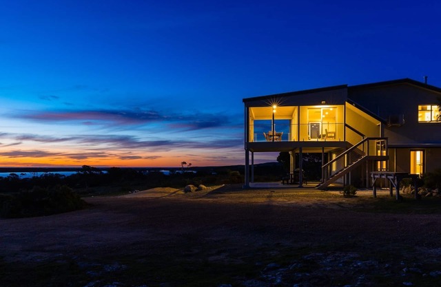 Southern Ocean Lookout