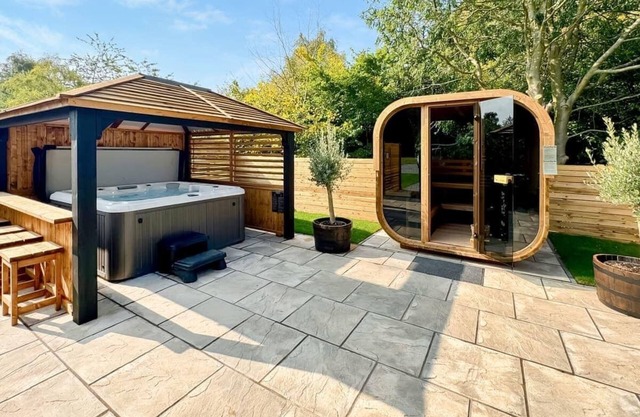 Spa Lookout (Pet Garden)