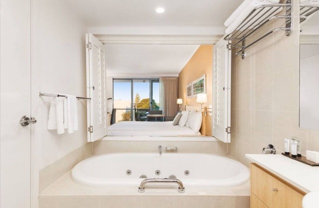 Spa Retreat Ballina - Your own private spa to enjoy - FREE Wi-Fi