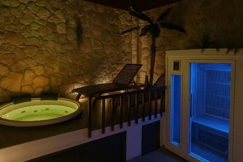 SPA SUITE SICILIA - Intera casa con spa privata Jacuzzi Sauna Bagno di Vapore ad uso illimitato