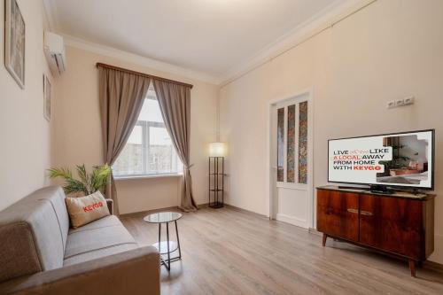 Spacious 1 bedroom apartment KeyGo #0177 your cozy corner just minutes from the Opera House