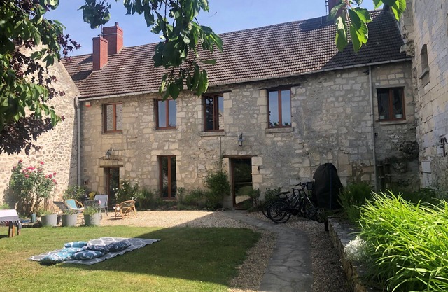 Spacious 17th century family home I Near Senlis - Chantilly - Paris