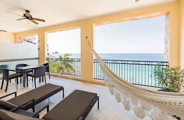 Spacious 2-Bedroom Luxury Suite with Wraparound Terrace & Jacuzzi