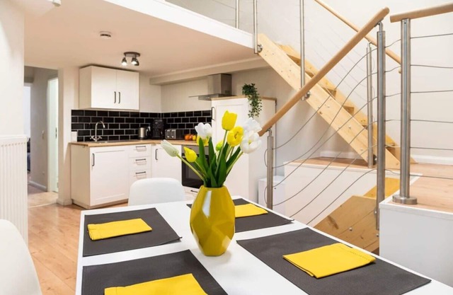 Spacious 2-Bedroom Apartment Digital Check-In