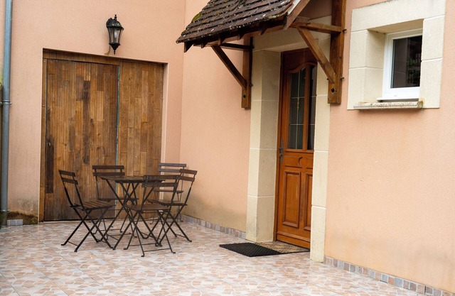Spacious 2 bedroom apartment with terrace - Golf de Bellême