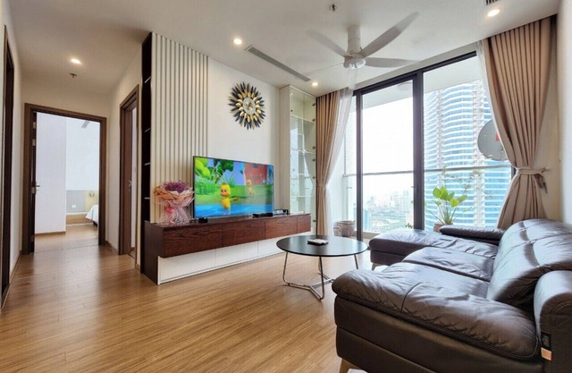 Spacious 3-bedroom apartment with WiFi, AC in Vinhomes Skylake