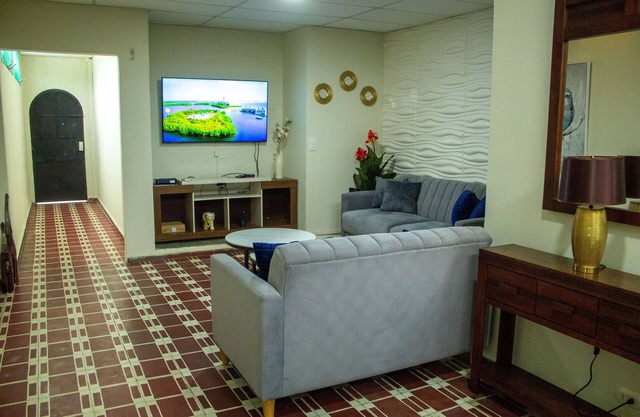 Spacious 3-bedroom apartment with AC, WiFi in charming San Salvador