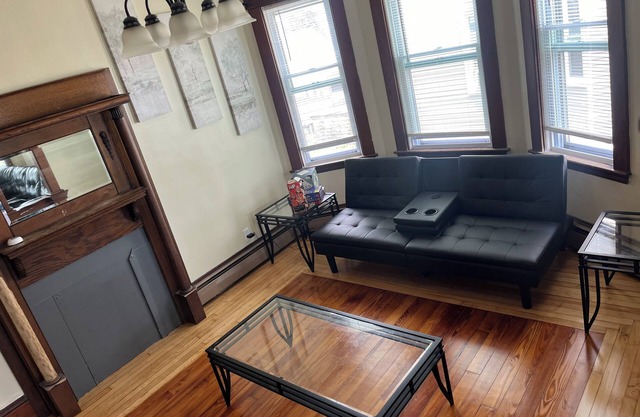 Spacious 3-bedroom apartment in enjoyable New Bedford with AC, WiFi