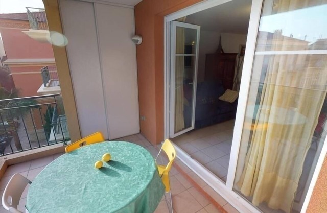 Spacious 3-Room Apartment with Terrace and Parking in Central Menton