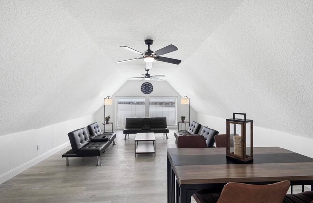 Spacious 3BR Oviedo Home Save 20% + Wi-Fi