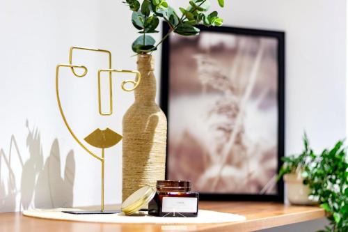 Spacious 4-Bed 2-Bath, 3 min Walk to M1 Bande Nere