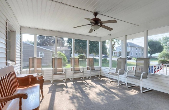Spacious 4-bedroom house in Palmyra - just 6 miles from Hersheypark!