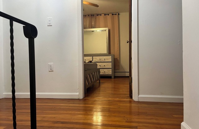 Spacious 4-bedroom house with WiFi and AC in Union.n2mnts to majors HW.
