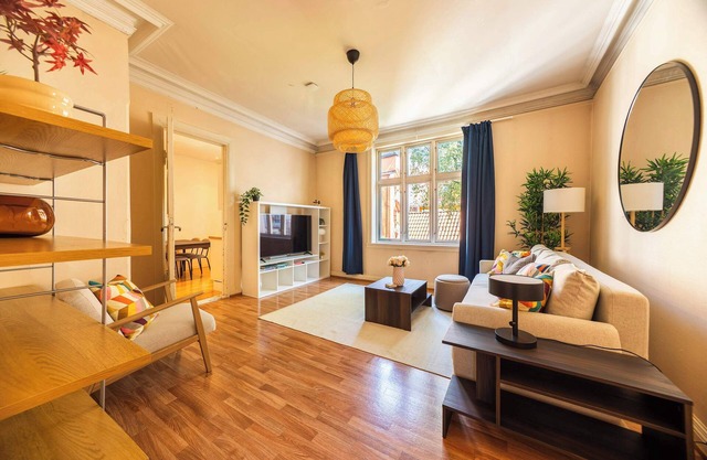 Spacious 4BR near Downtown & Ocean